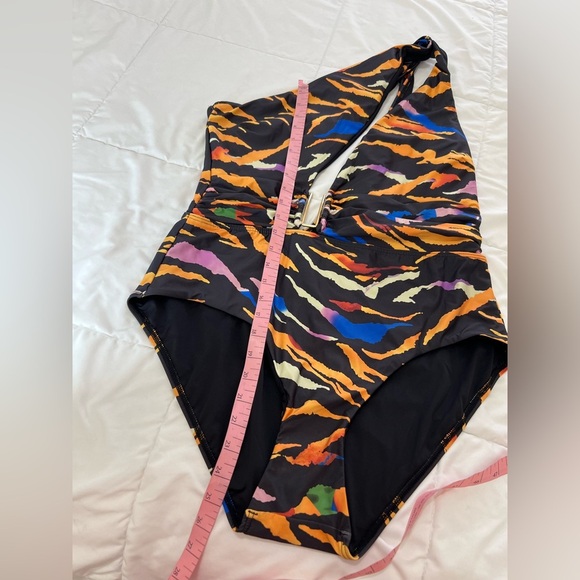 Fox & Royal Amara Animal print one Piece Swim Suit size M - Picture 8 of 10